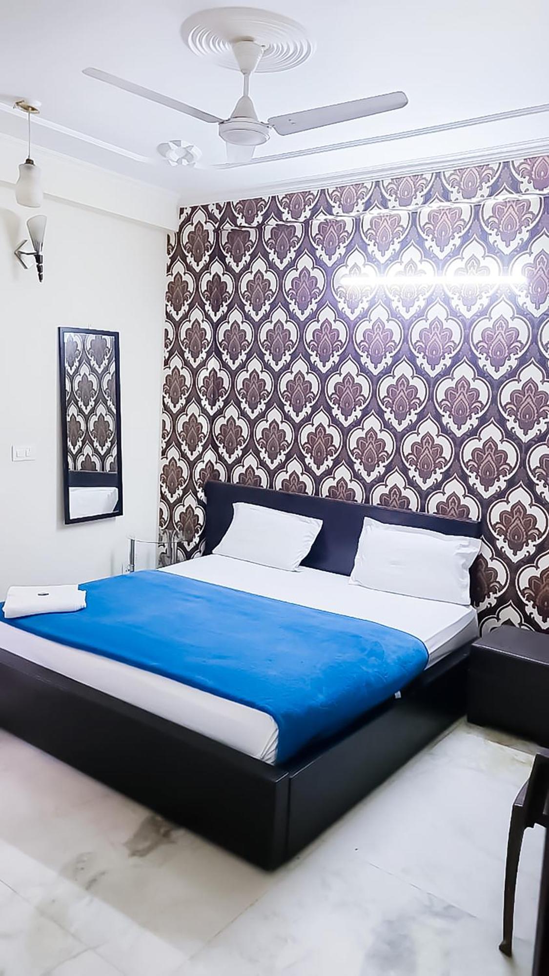 Deluxe Room In Cr Park 뉴델리 외부 사진